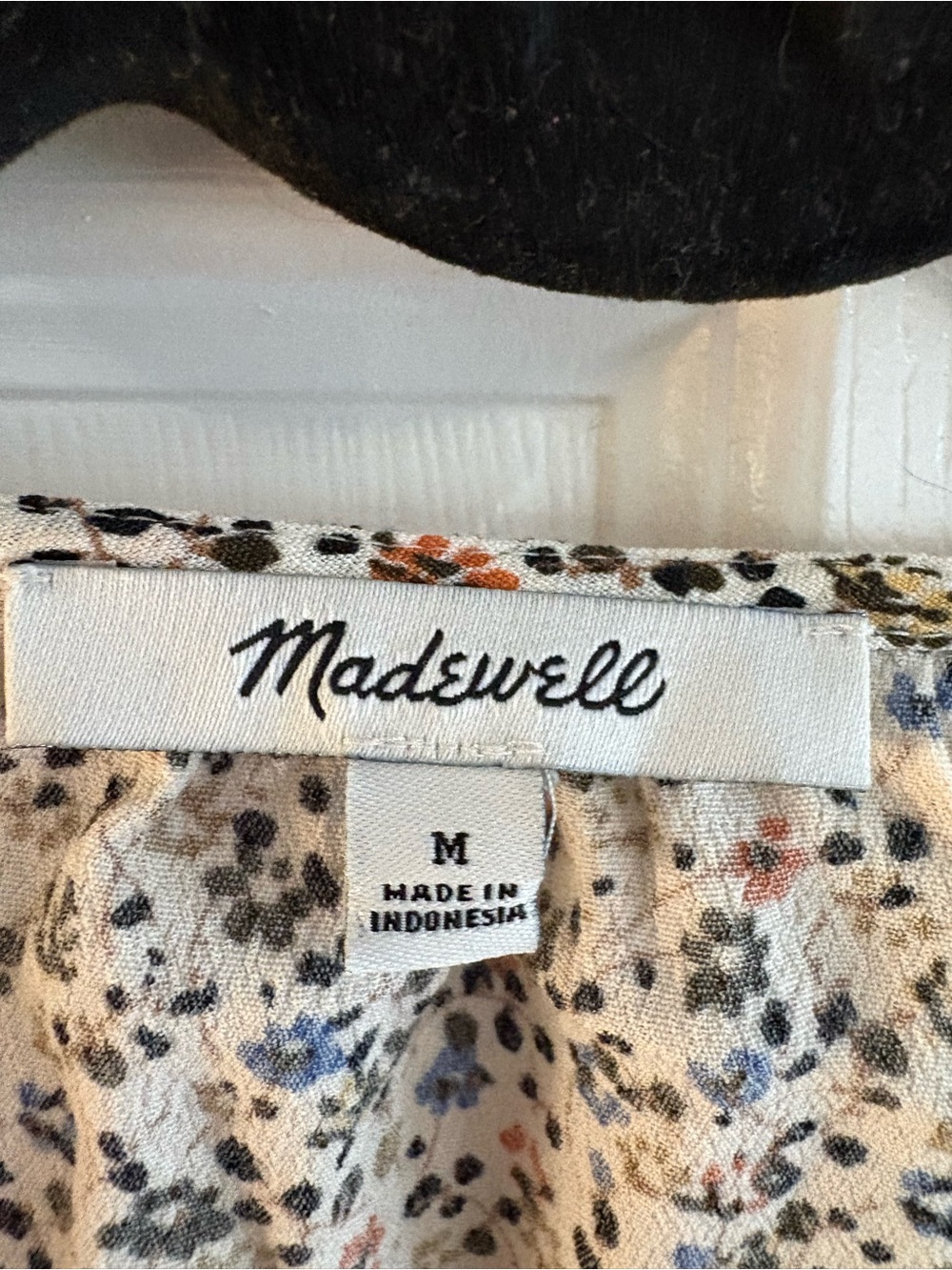 Madewell short sleeve blouse floral puff sleeve women's size M - Picture 3 of 5
